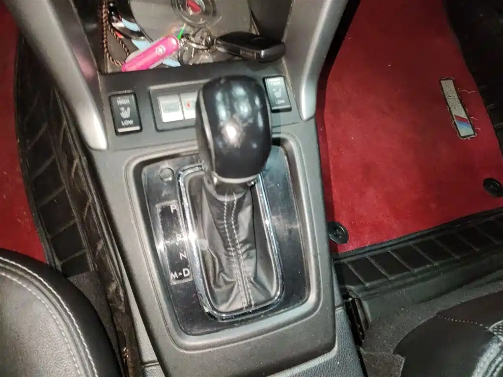 Subaru Forester 2013 2.5i Automatic Premium Edition фото 7
