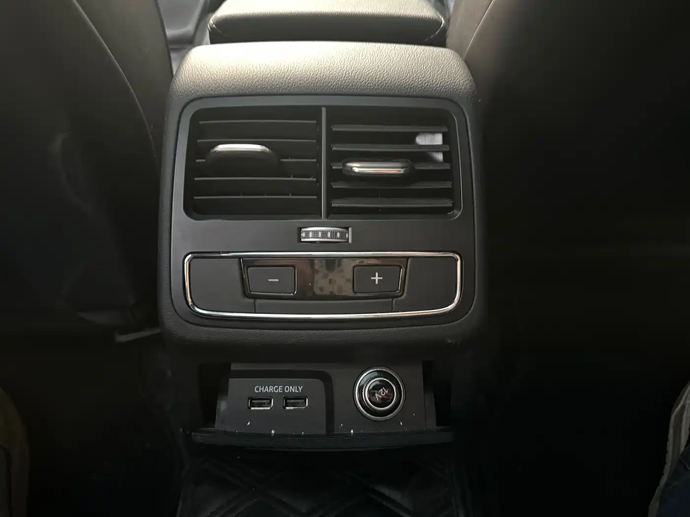 Audi A4L 2023 40 TFSI Fashion Dynamic фото 27