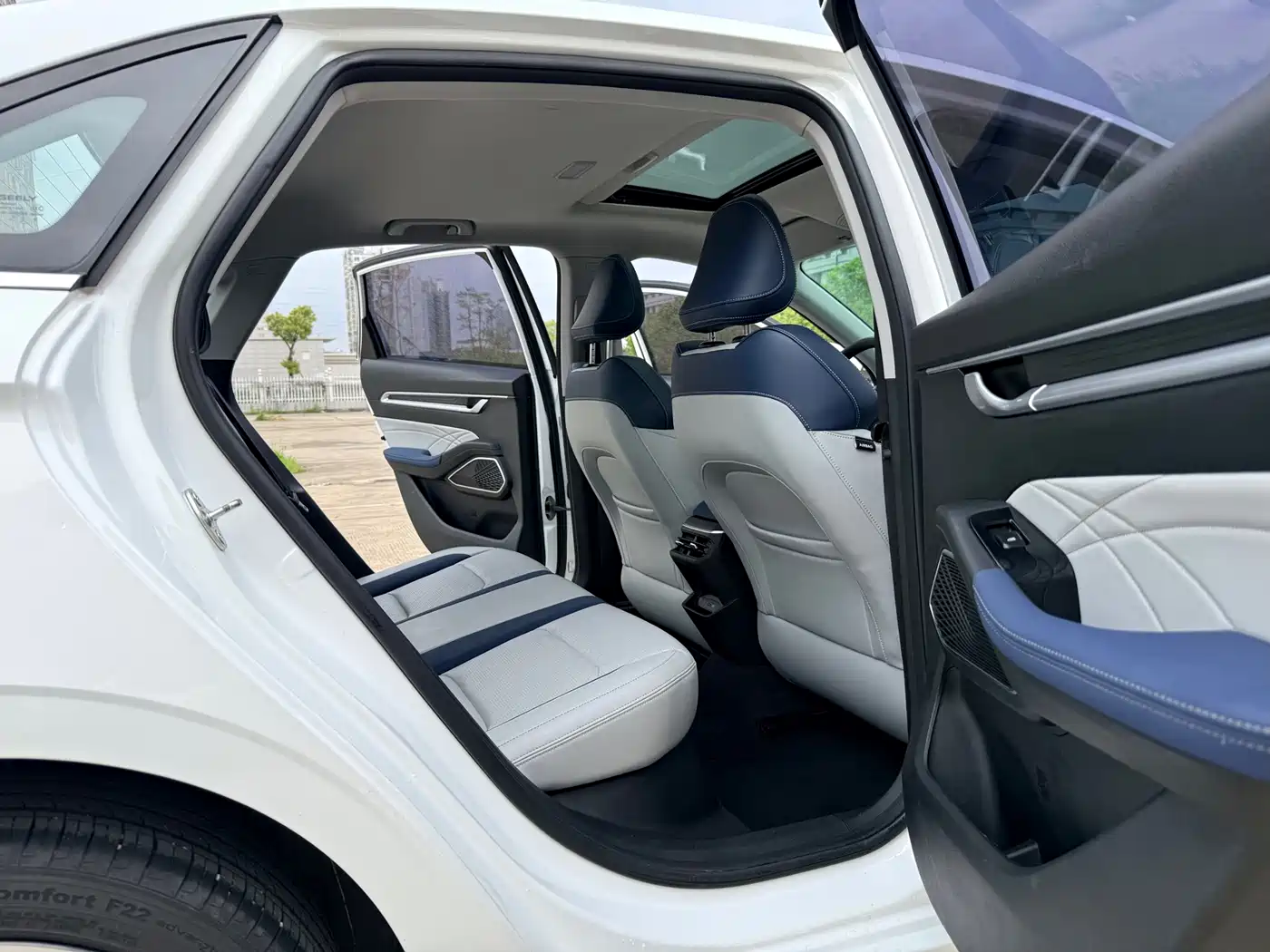 GEELY AUTOMOBILE EMGRAND