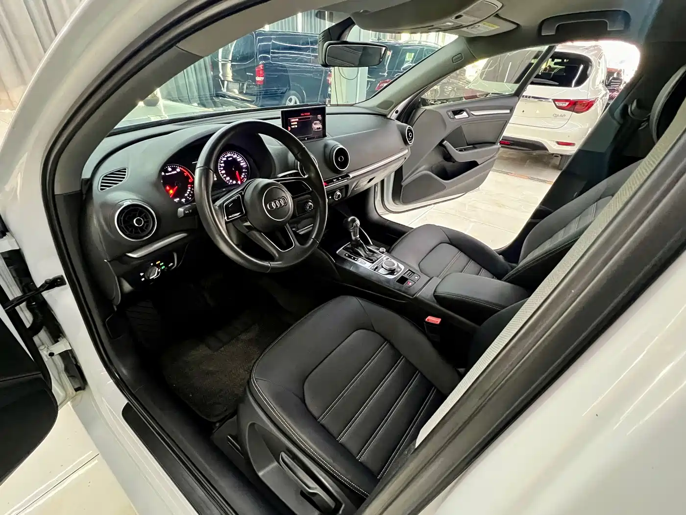 Audi A3 2017 Limousine 35 TFSI Progressive фото 8