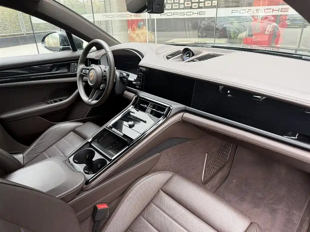 PORSCHE PANAMERA NEW ENERGY