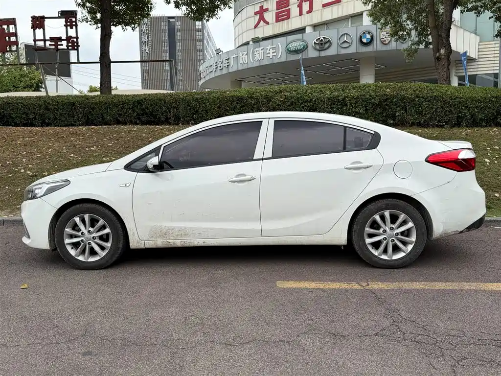 KIA K3