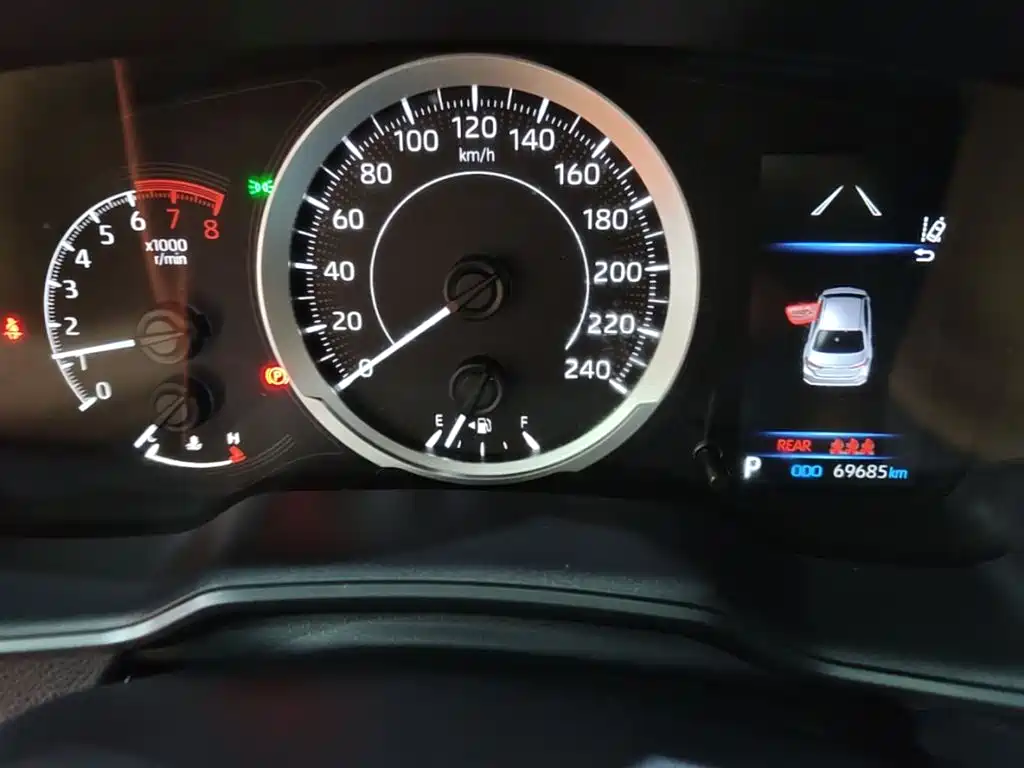 Toyota Corolla 2021 1.2T S-CVT Elite Edition фото 12