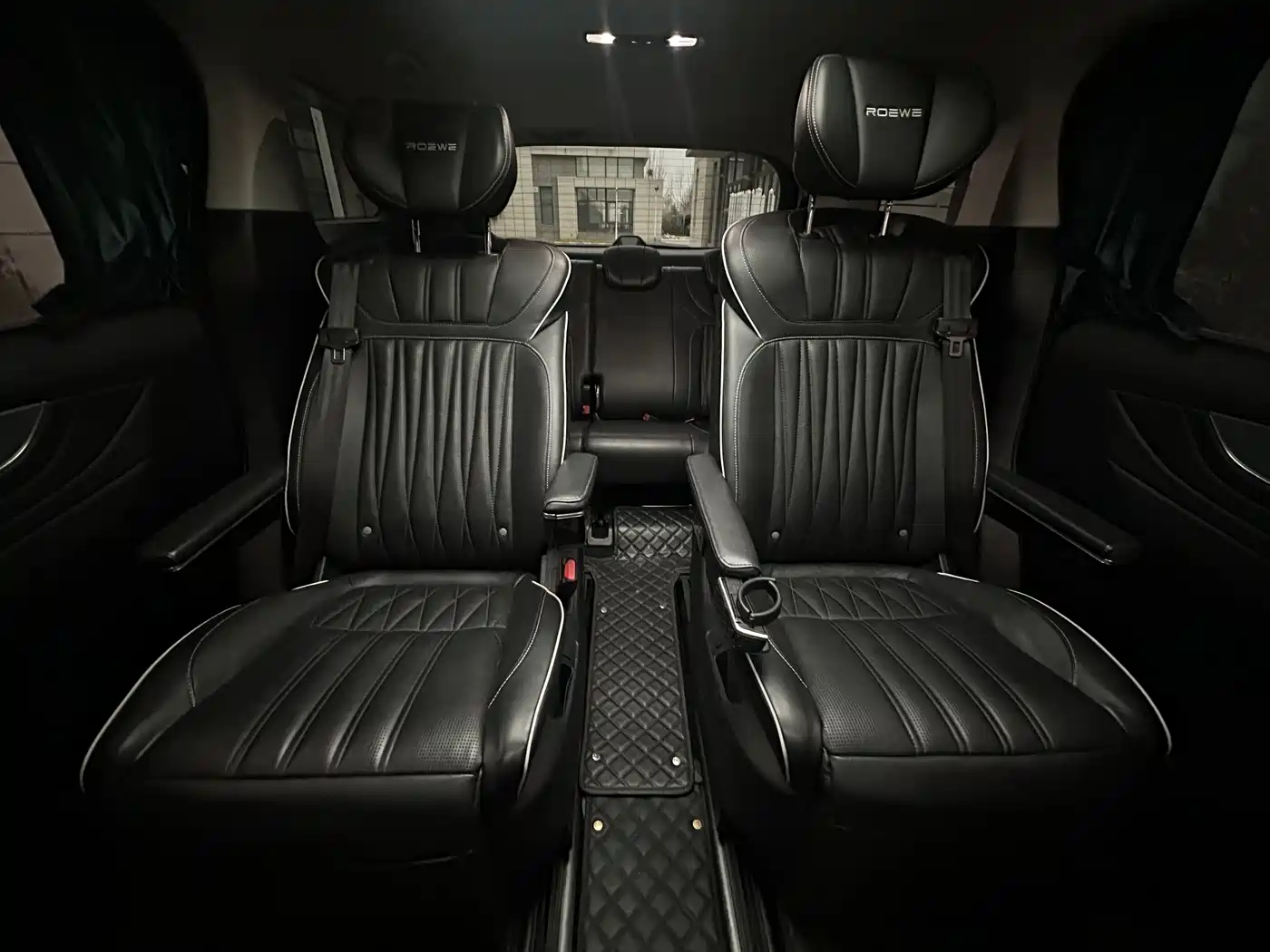 ROEWE IMAX8