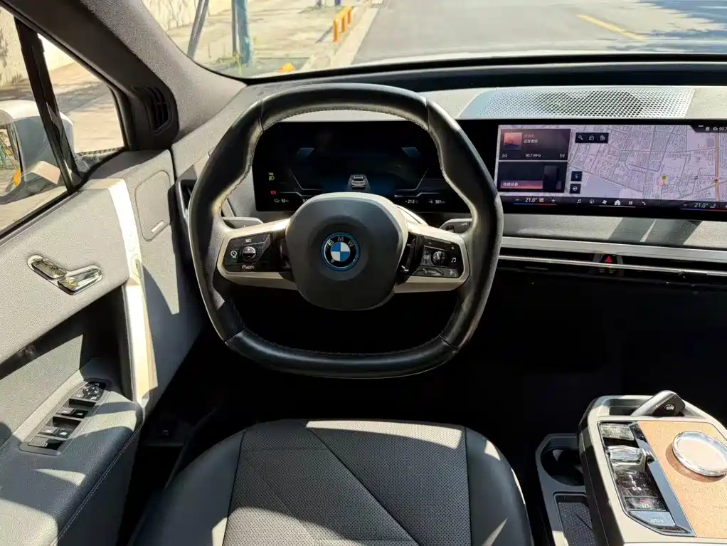 BMW iX 2024 2023 Facelift xDrive40