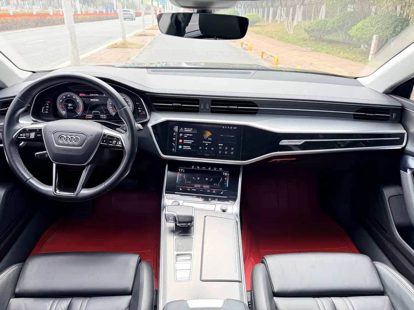 Audi A7 2023 Model 45 TFSI Premium Selection Edition фото 4