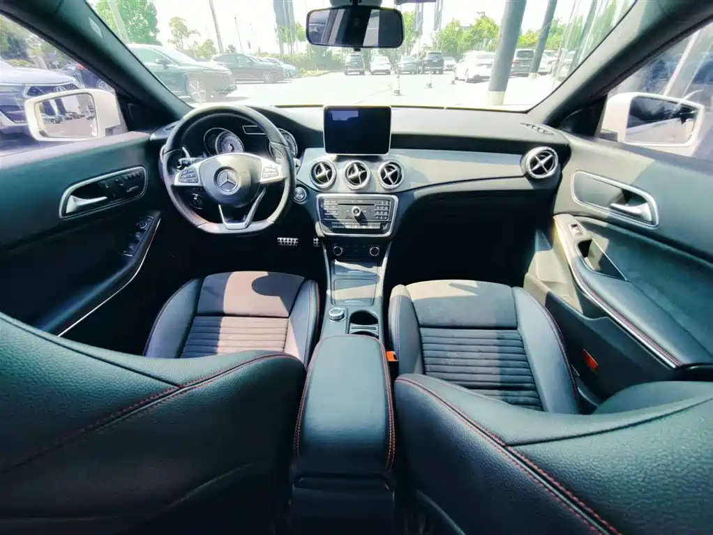 Mercedes-Benz CLA (Import) 2015 CLA 220 4MATIC фото 19
