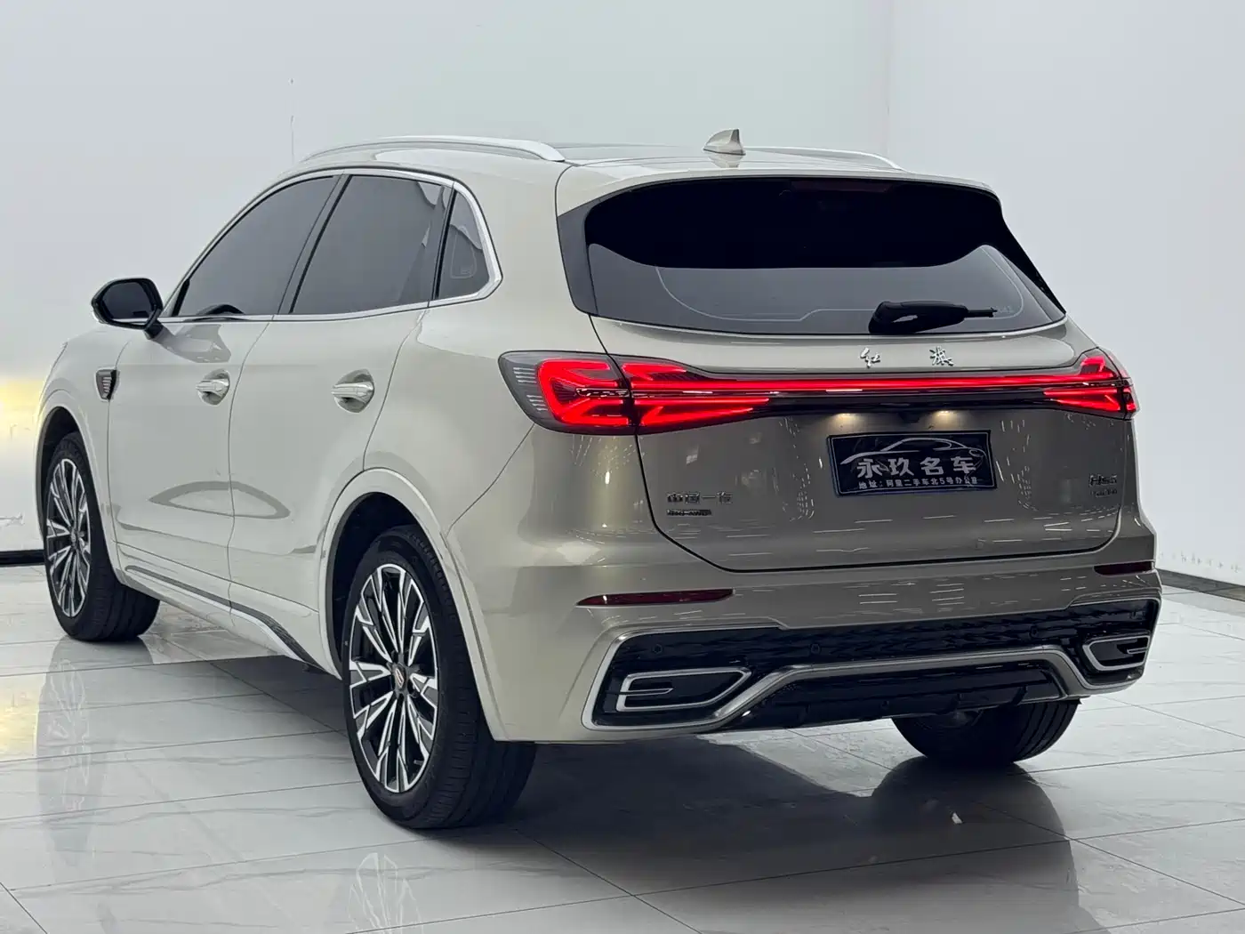 Hongqi HS5 2023 2.0T AWD Flag Enjoy Pro Edition фото 6