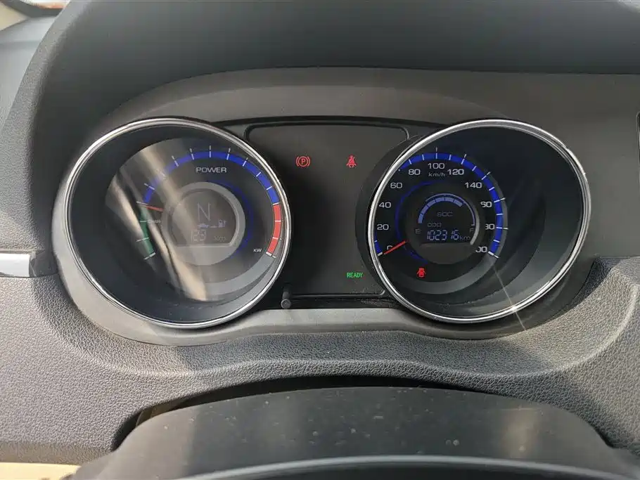 GREAT WALL C30 NEW ENERGY