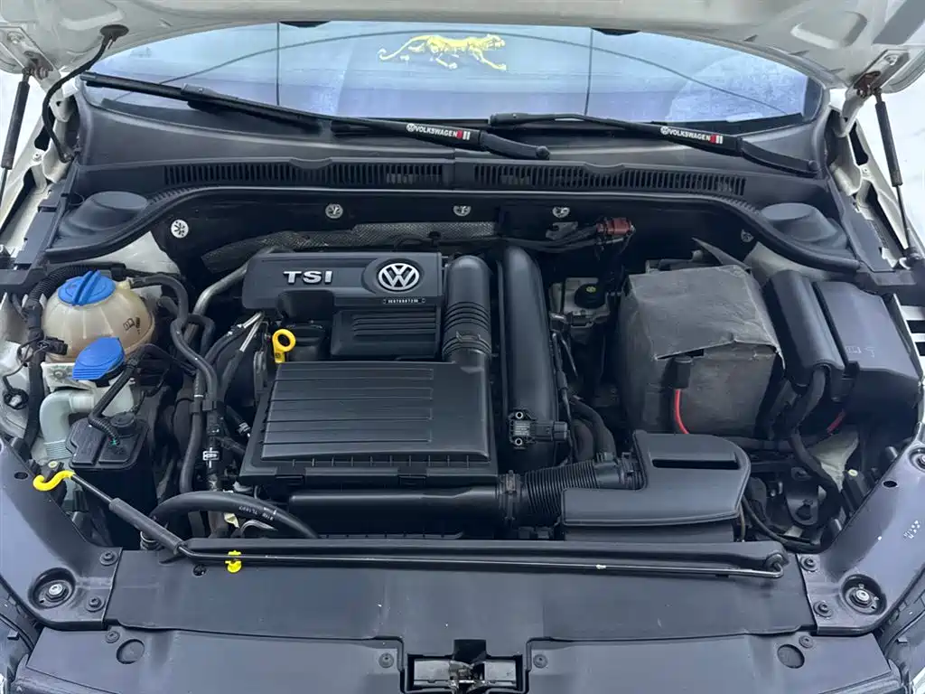 Volkswagen Sagitar 2015 230TSI Automatic Comfort фото 11