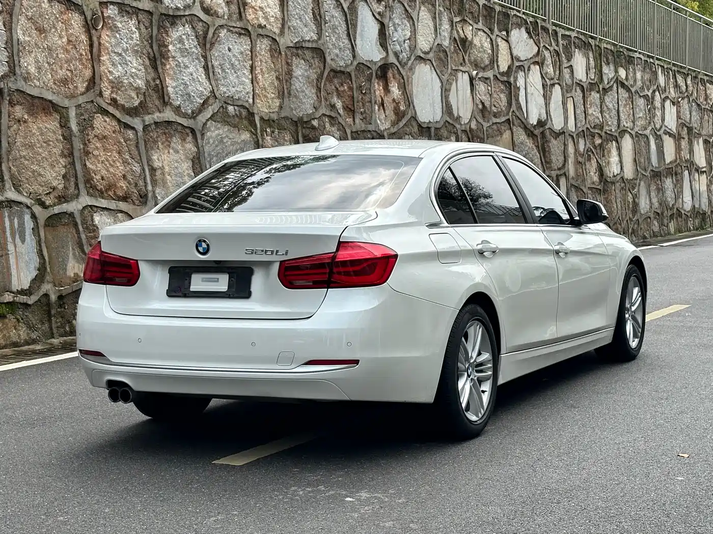 BMW 3 Series 2017 320Li Fashion фото 4