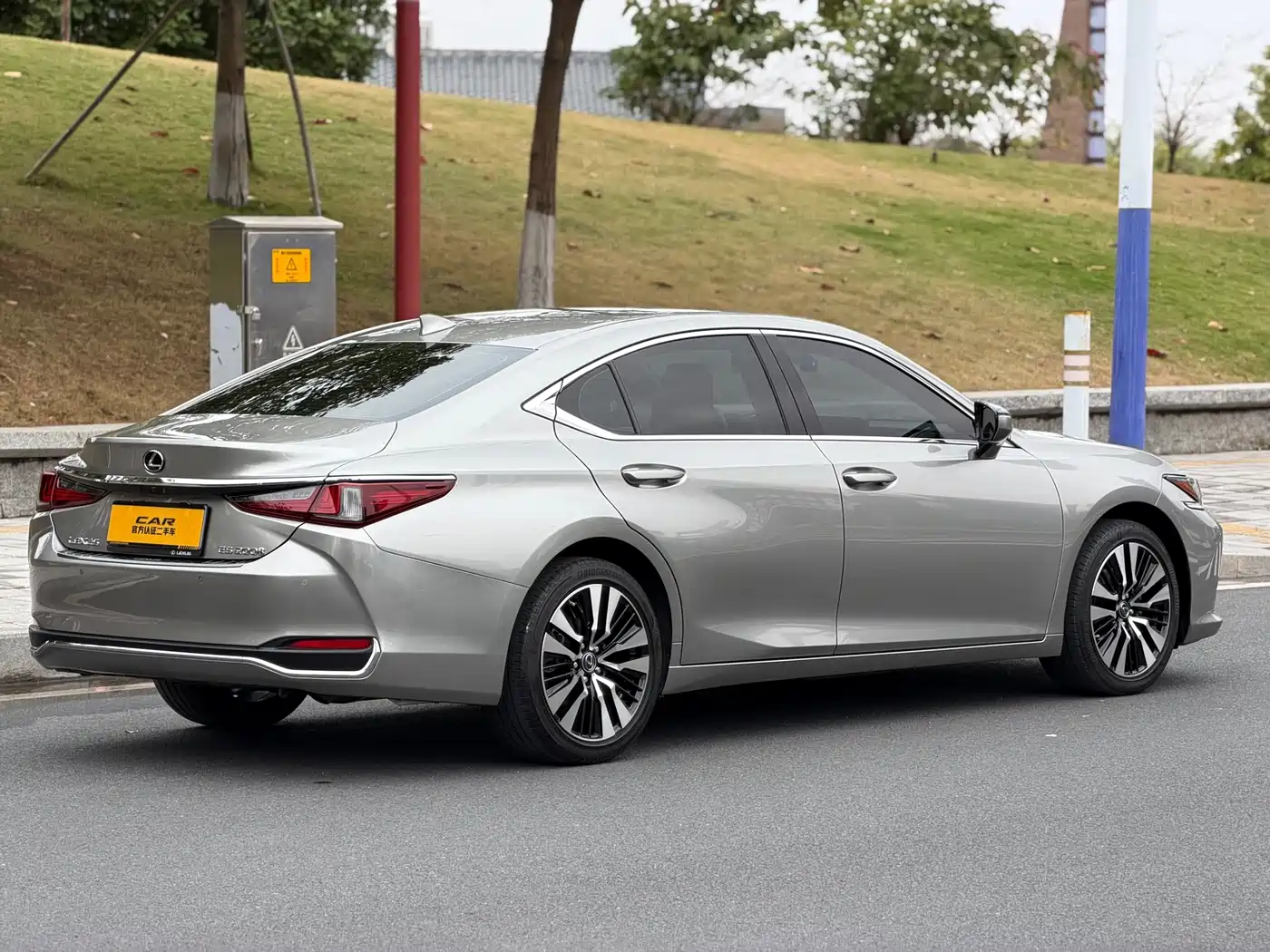 Lexus ES 2021 200 Excellence Edition фото 23