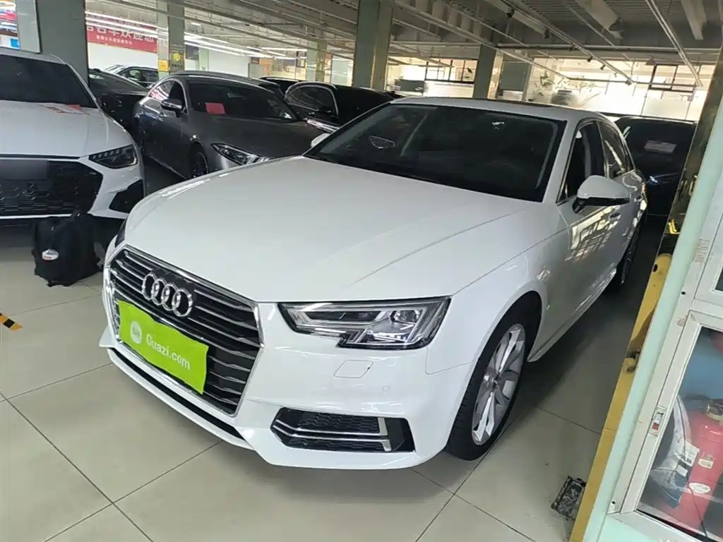 Audi A4L 2019 40 TFSI Progressive (China VI)