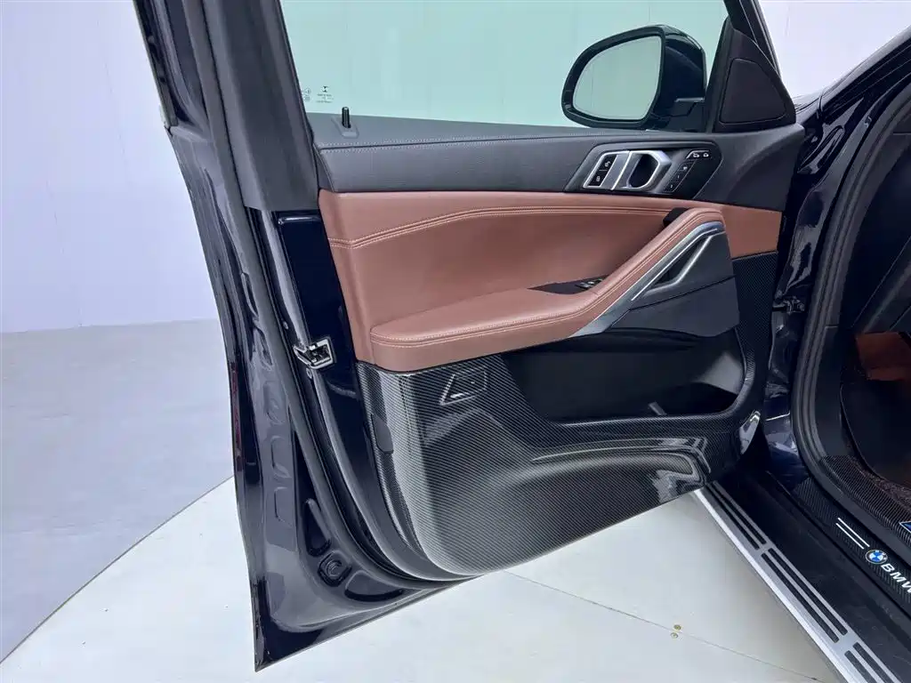 BMW X6 2021 xDrive30i M Sport Package фото 16