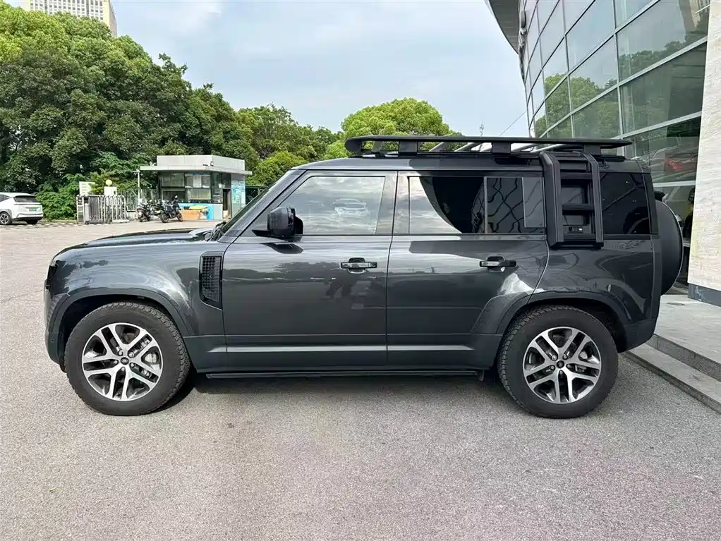 LAND ROVER GUARD