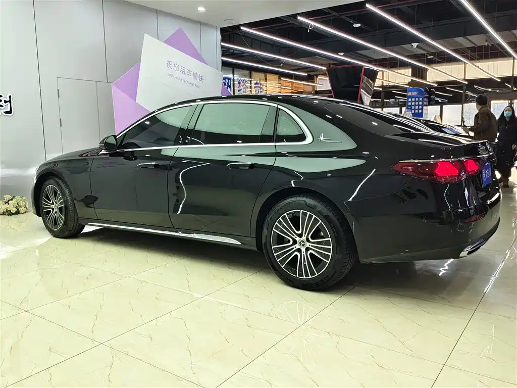 Mercedes-Benz E-Class 2024 E 260 L 4MATIC фото 4