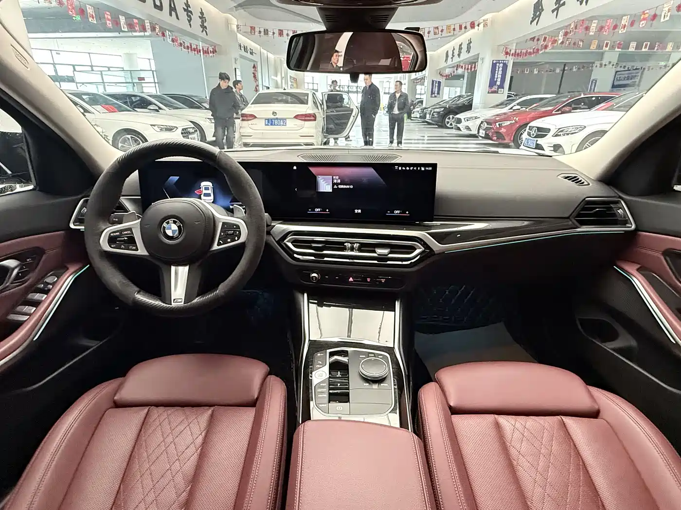 BMW 3 Series 2023 325Li M Sport Package фото 7