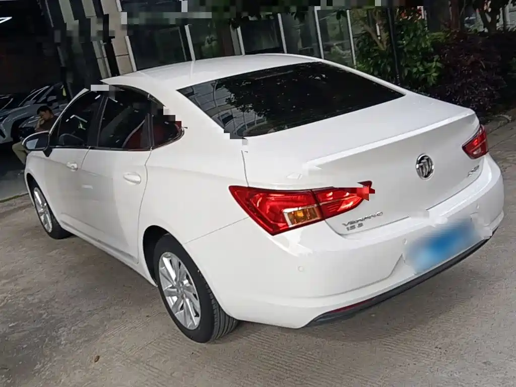 Buick Verano 2018 Sedan 15S Automatic Progressive фото 5