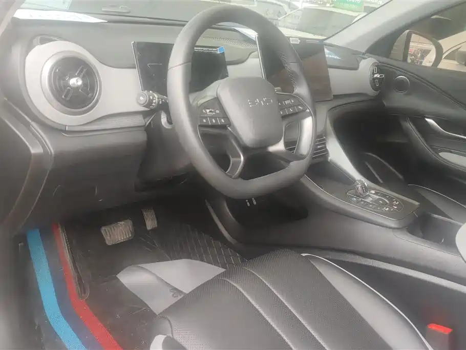 BYD Seal 05 DM-i 2025 DM-i 75KM Premium фото 12