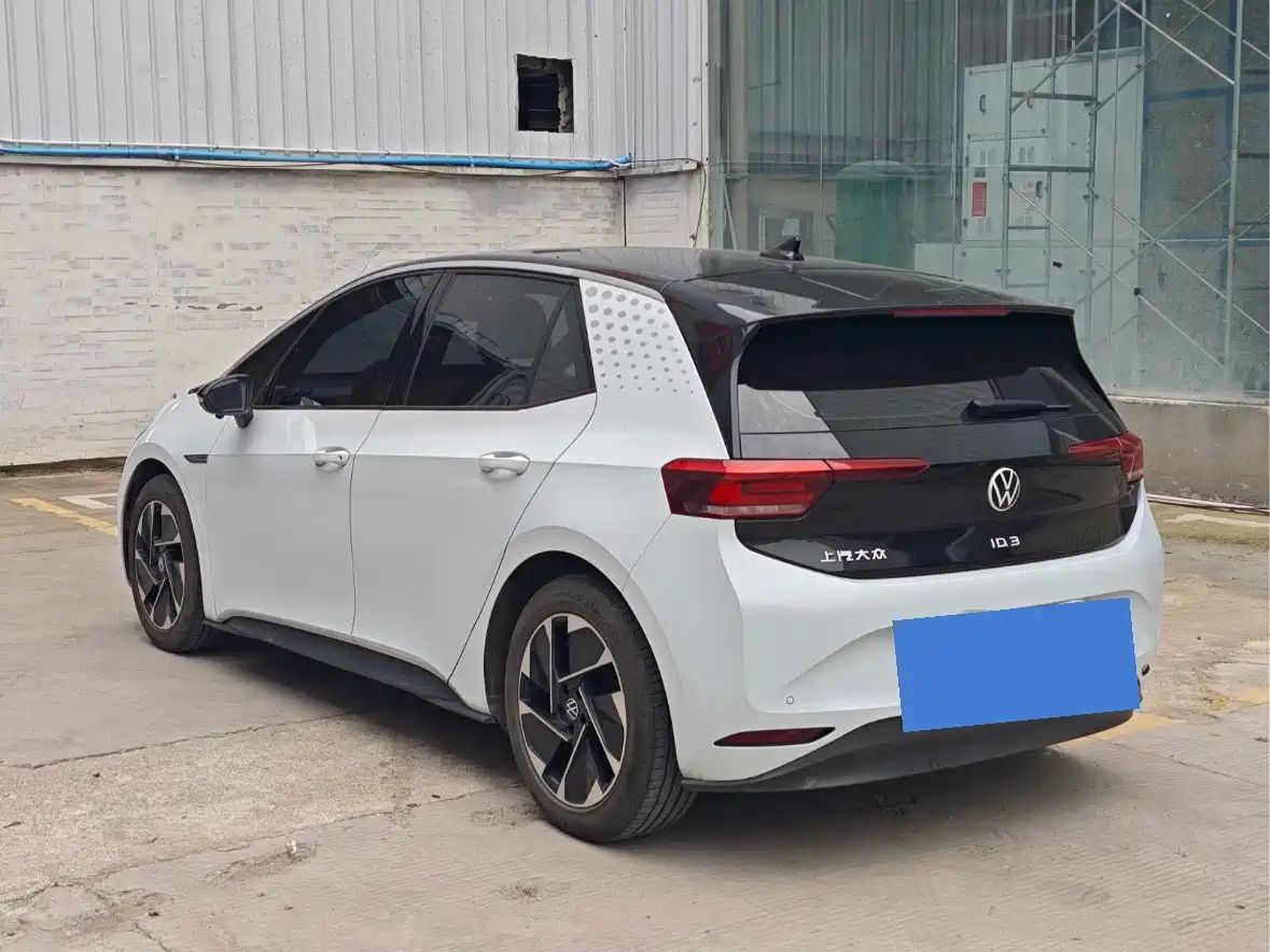 Volkswagen ID.3 2023 Upgraded Pure Intelligence Edition фото 9