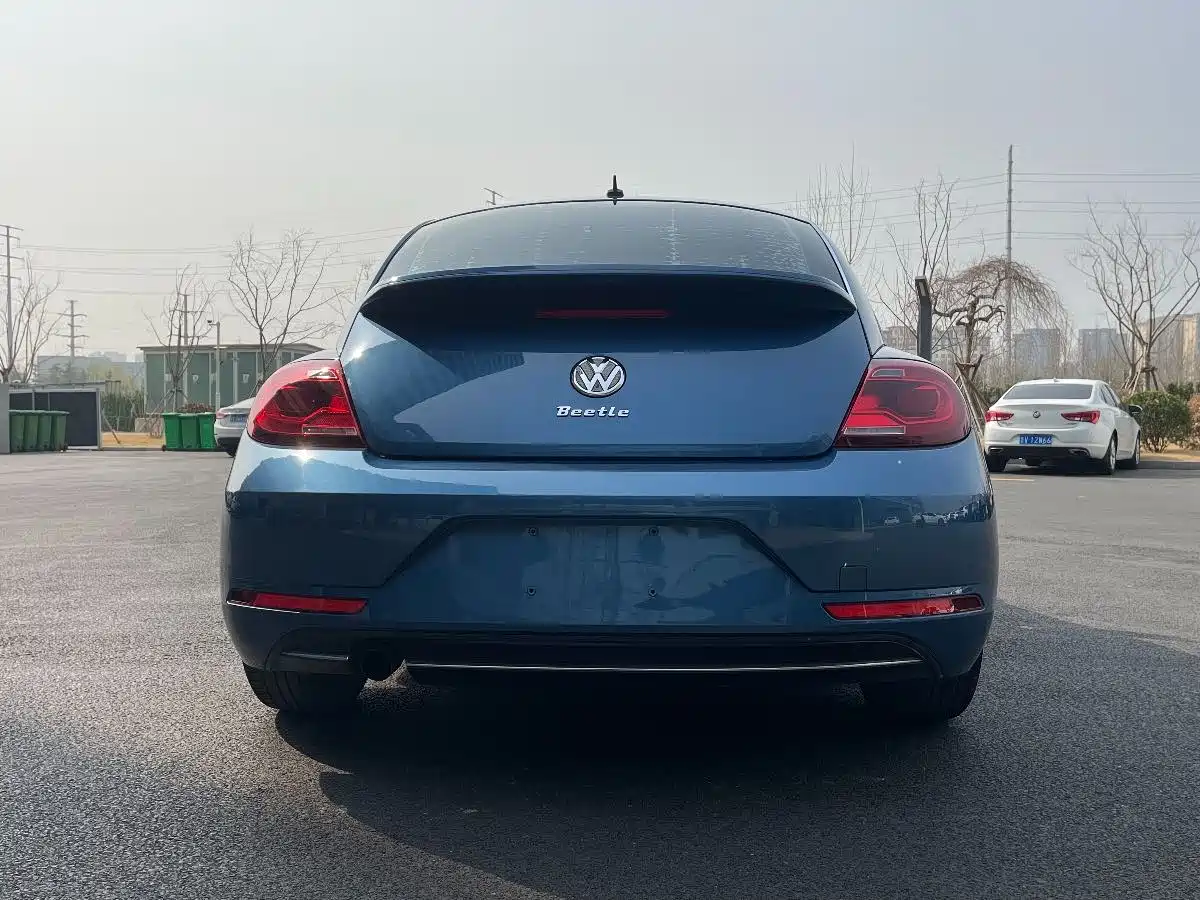 Volkswagen Beetle 2018 180TSI Easy Joy Edition фото 6