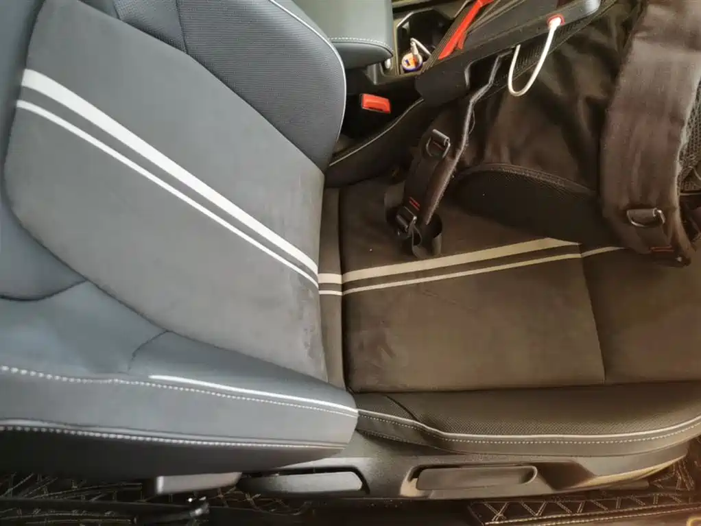 Volkswagen Golf 2021 280TSI DSG R-Line фото 25