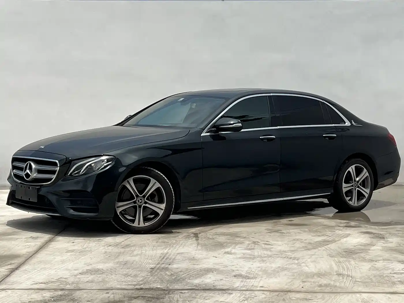 Mercedes-Benz E-Class 2019 E 260 L Sport