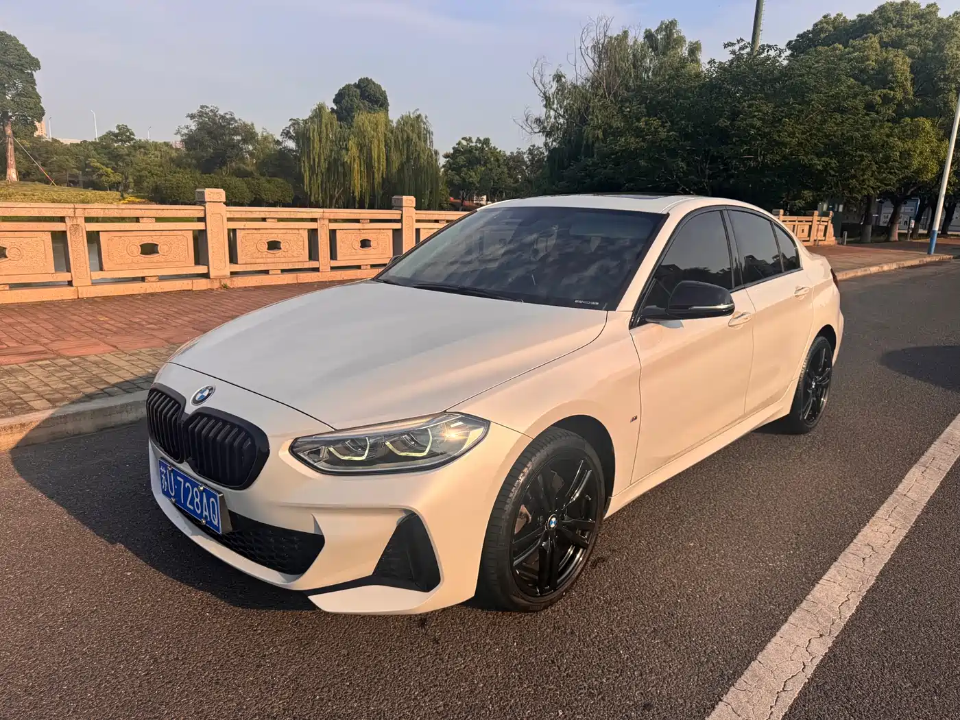 BMW 1 Series 2021 125i M Sport Black Night Edition фото 2
