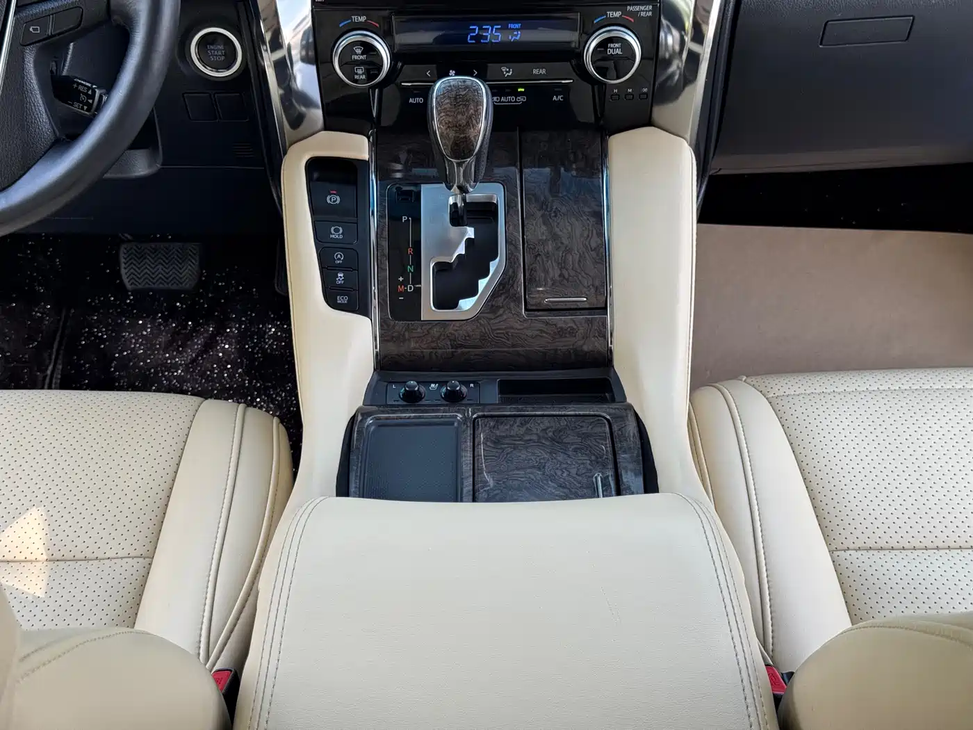 Toyota Alphard 2018 Facelift 3.5L Premium Edition фото 17
