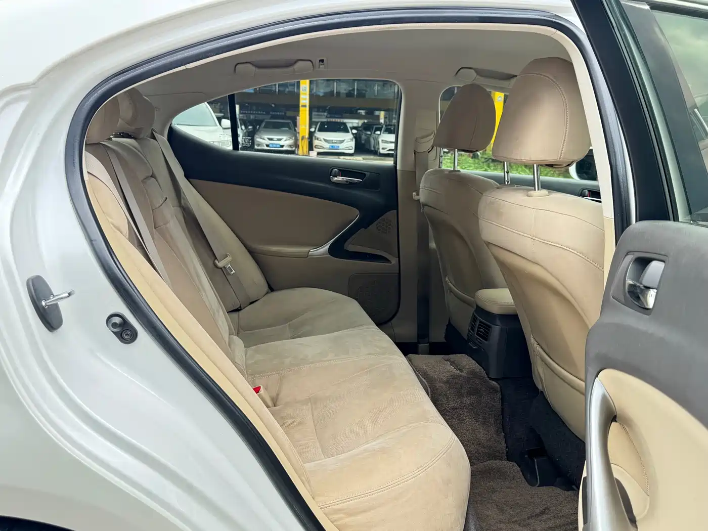 Lexus IS 2009 300 фото 6