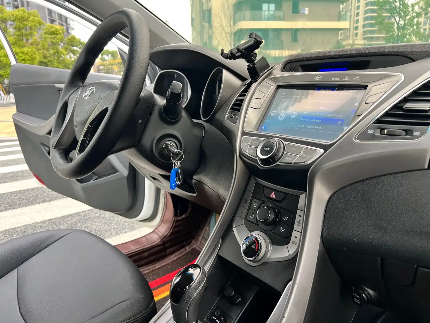 Hyundai Langdong 2015 1.6L Auto Trend фото 12