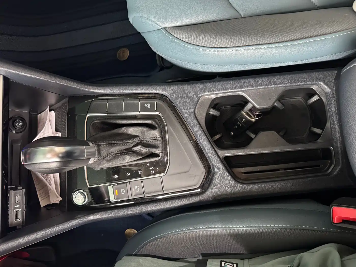 Volkswagen Tharu 2023 300TSI 2WD Moon Premium Edition фото 9