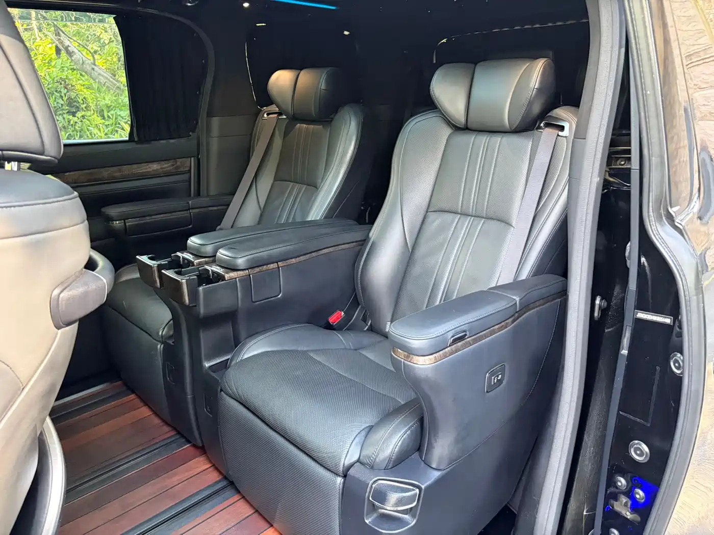Toyota Alphard 2018 Facelift 3.5L Premium Edition фото 14