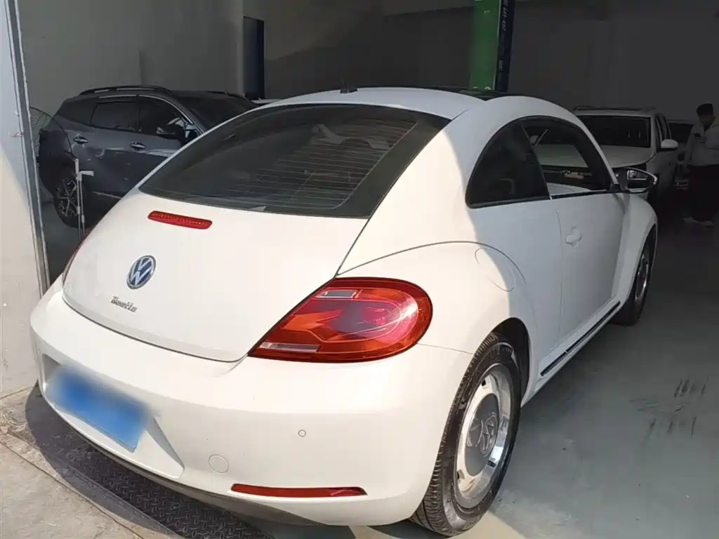 Volkswagen Beetle 2015 180TSI фото 7