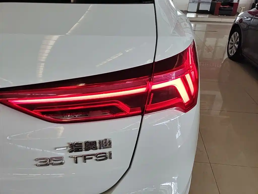 Audi Q3 2019 35 TFSI Progressive Sport фото 8