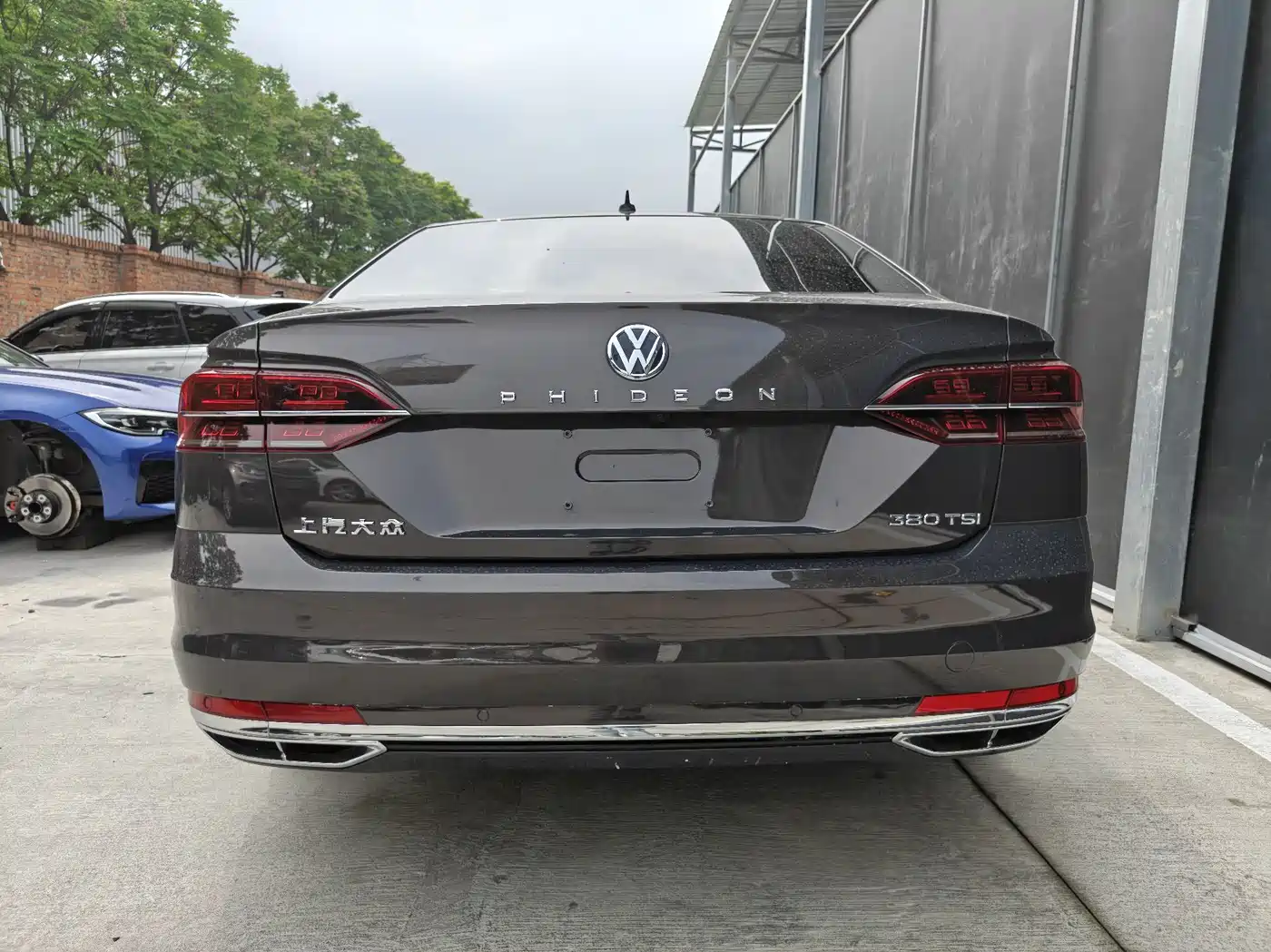 Volkswagen Phideon 2018 Facelift 380TSI FWD Business фото 16