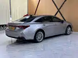 صورة 22 - Toyota Avalon