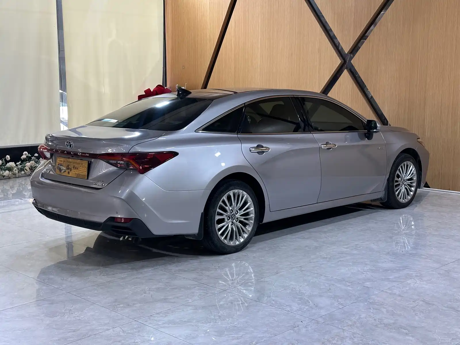 صورة 22 - Toyota Avalon