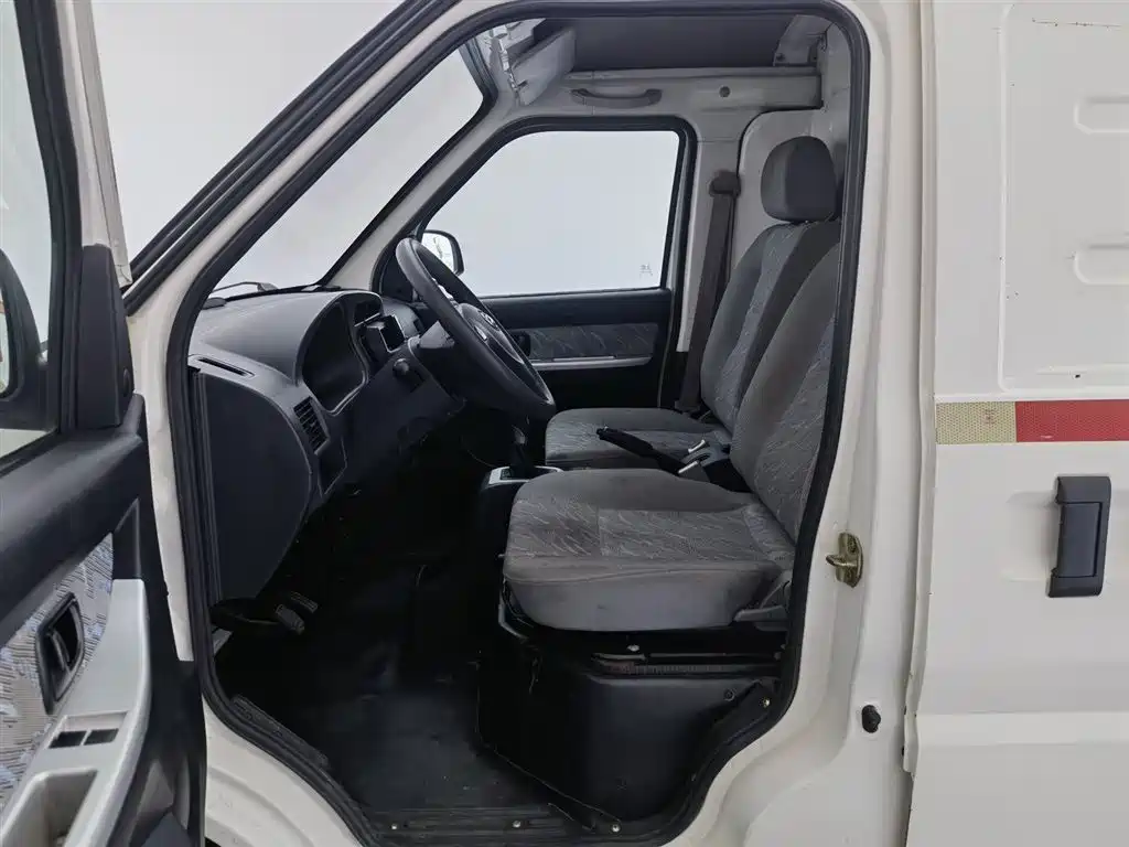Dongfeng Ruitaite EM10