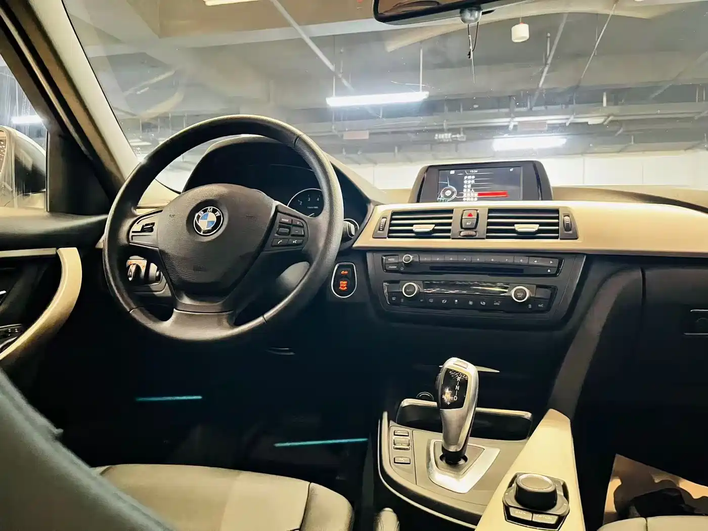 BMW 3 Series 2014 320Li Fashion фото 22