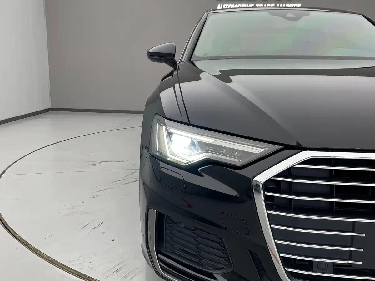 Audi A6L 2020 40 TFSI Luxury Dynamic фото 17