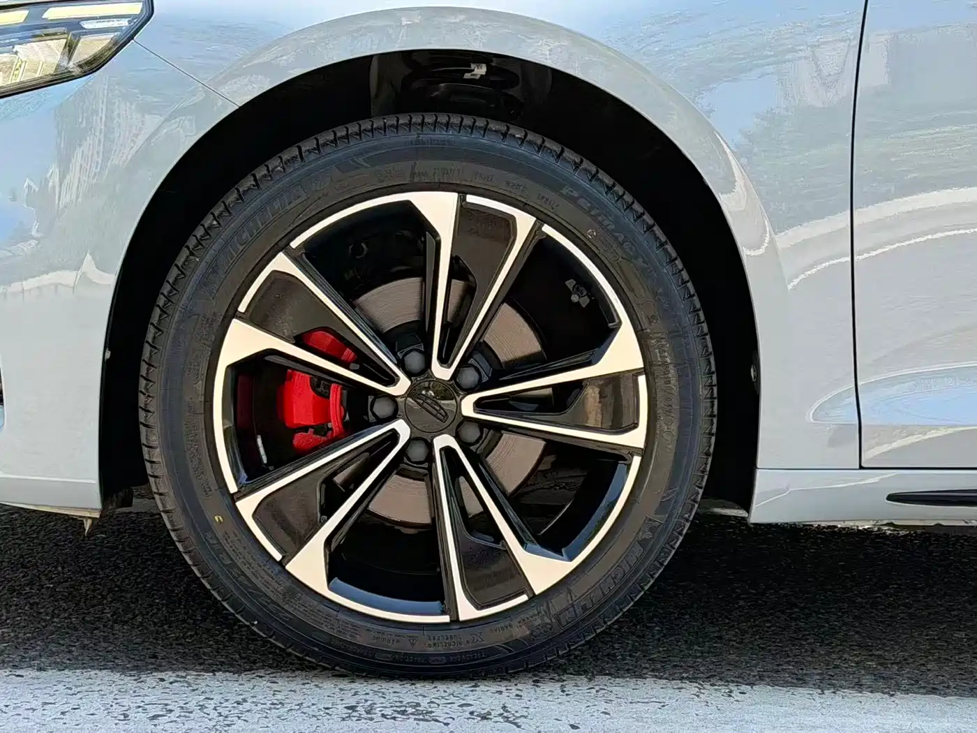 Фото 5 - Geely Xing Rui