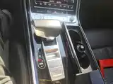 Photo 14 - Audi A8