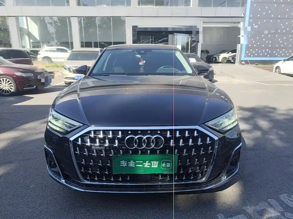 Photo 3 - Audi A8