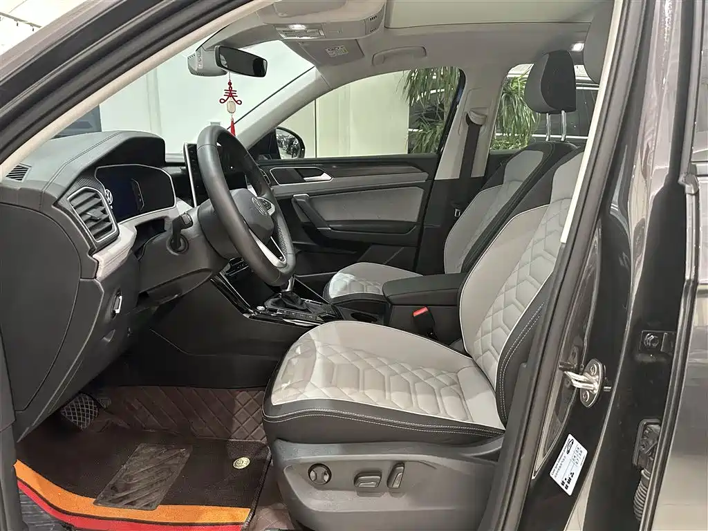 Volkswagen Tayron 2024 330TSI 2WD Luxury Plus Advanced фото 8