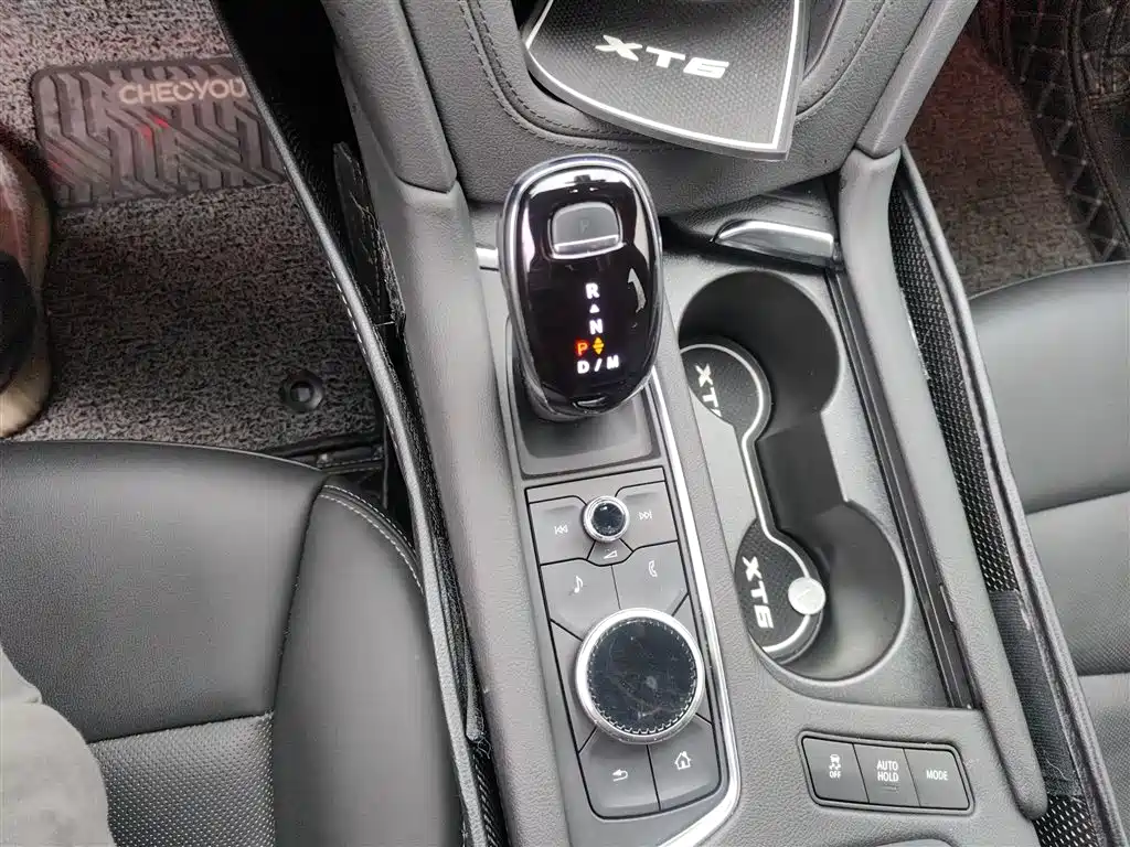 Cadillac XT6 2022 2.0T 7-Seater 4WD Luxury Edition фото 21