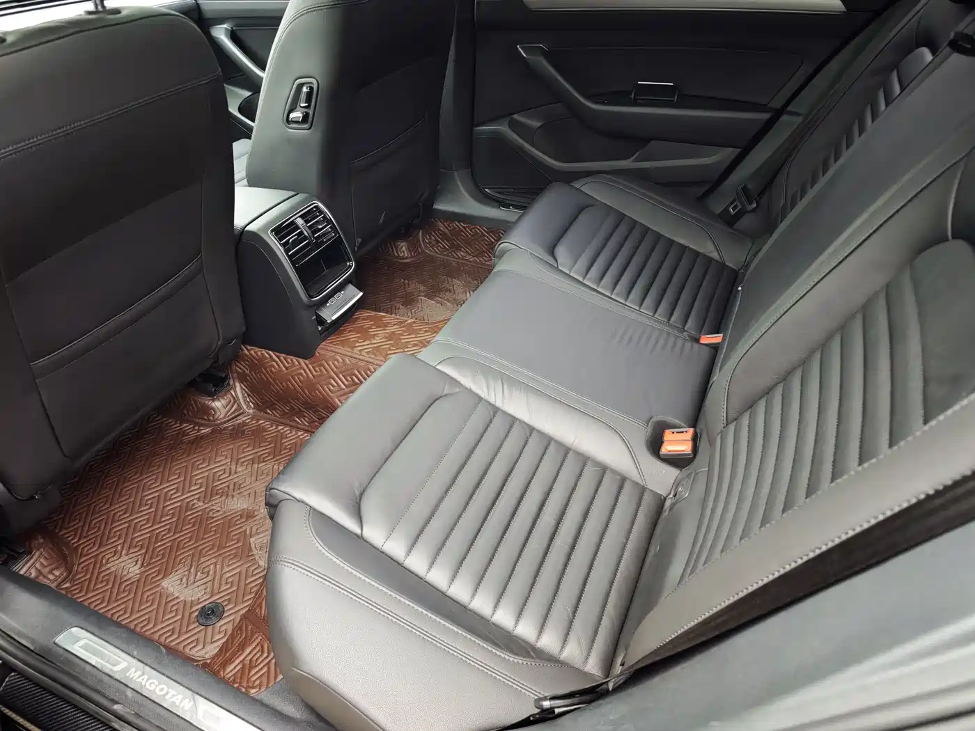 Volkswagen Magotan 2019 330TSI DSG Leading China VI фото 22