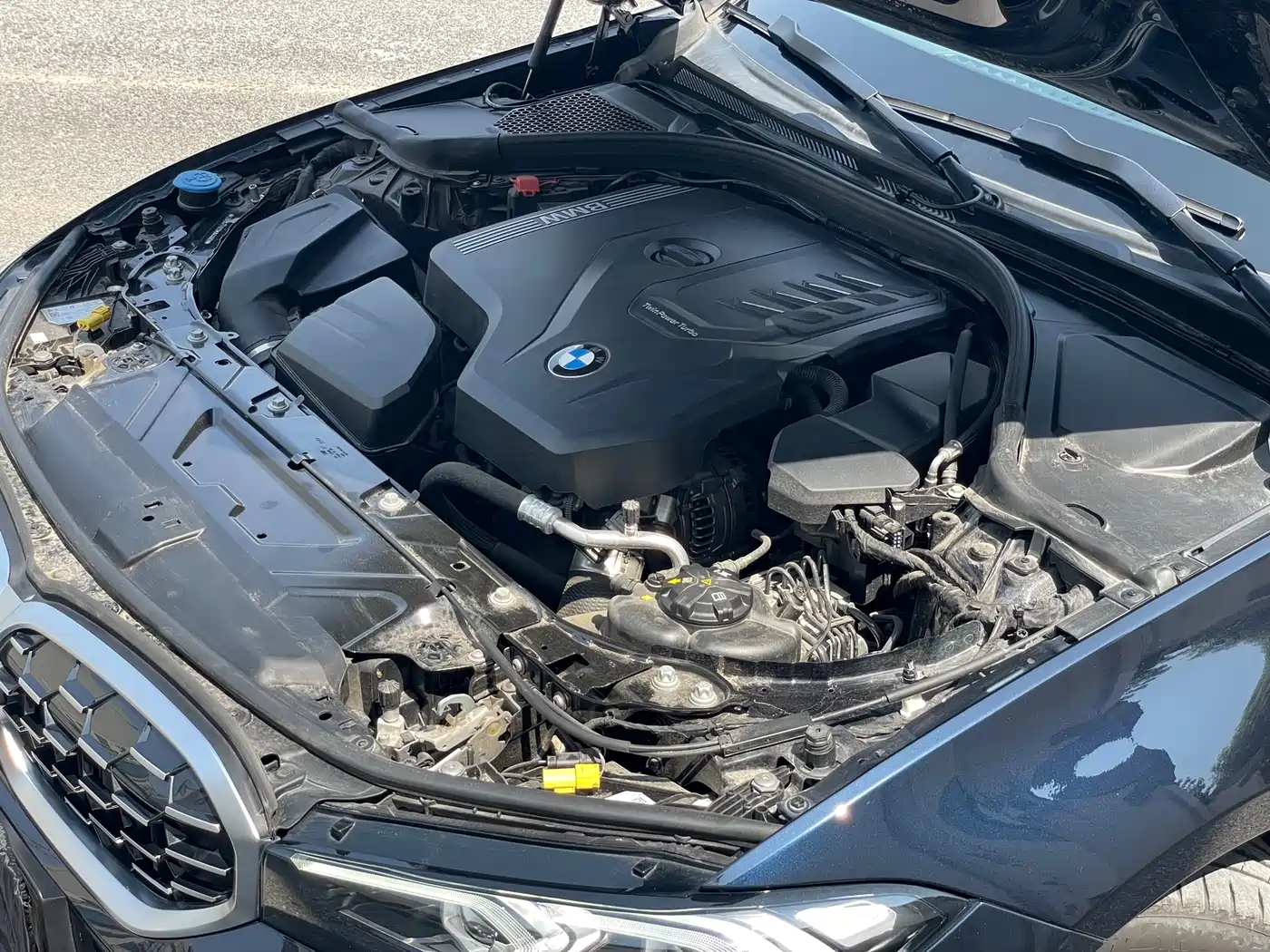BMW 3 Series 2025 325i M Sport Package фото 14
