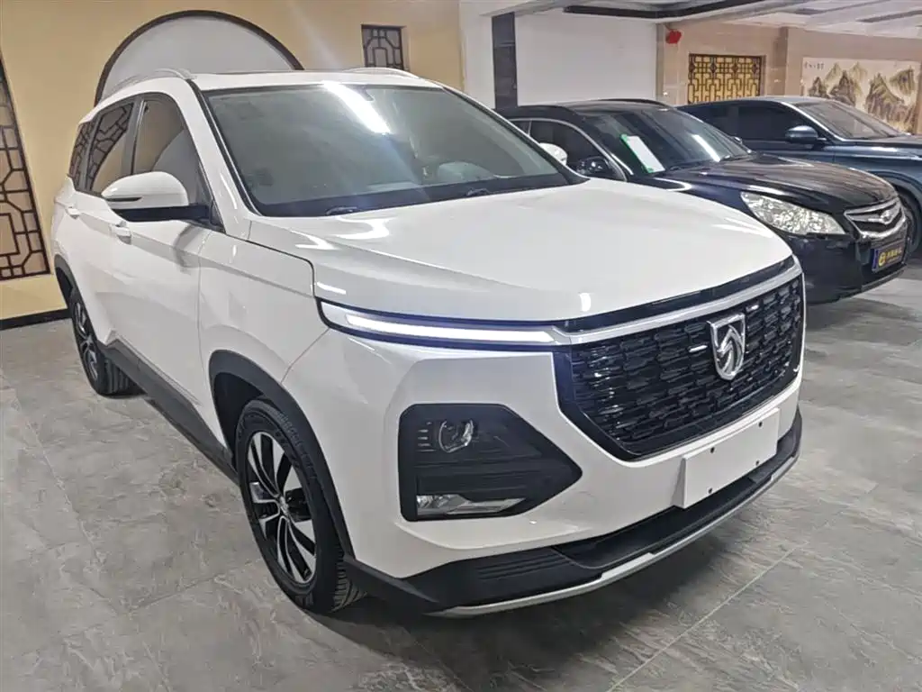 Baojun 530 2019 2020 1.5T CVT Premium Connect 7-seater