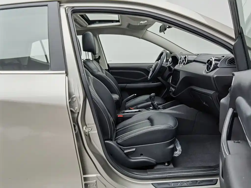 Soueast DX3 2019 2019 1.5L Manual Luxury (China VI)